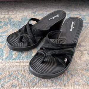 KECHERS Sandals Women's Cali Rumblers 8 Black Straps Slide On Wedge